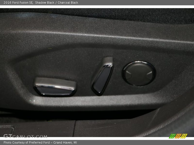 Shadow Black / Charcoal Black 2016 Ford Fusion SE