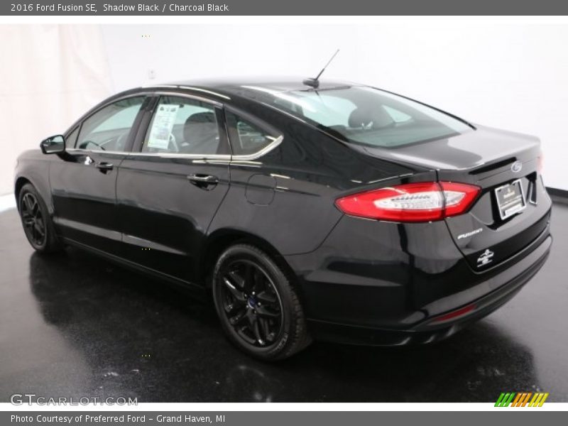 Shadow Black / Charcoal Black 2016 Ford Fusion SE