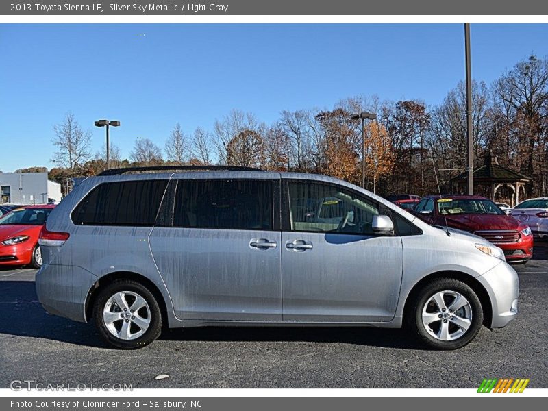 Silver Sky Metallic / Light Gray 2013 Toyota Sienna LE