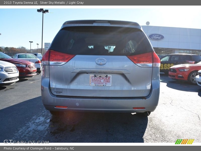 Silver Sky Metallic / Light Gray 2013 Toyota Sienna LE