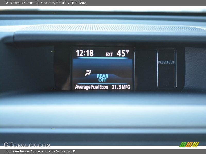 Silver Sky Metallic / Light Gray 2013 Toyota Sienna LE