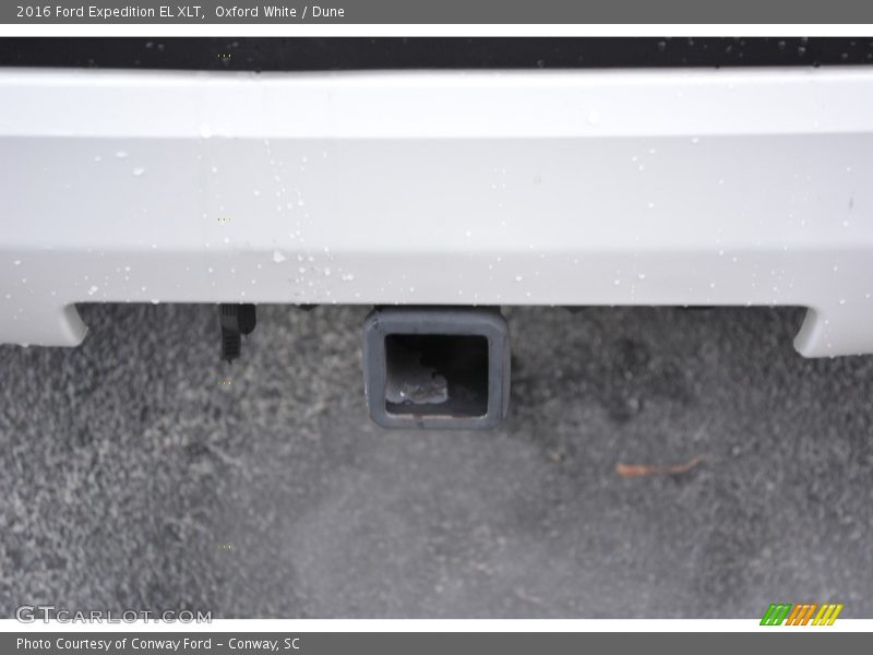 Oxford White / Dune 2016 Ford Expedition EL XLT