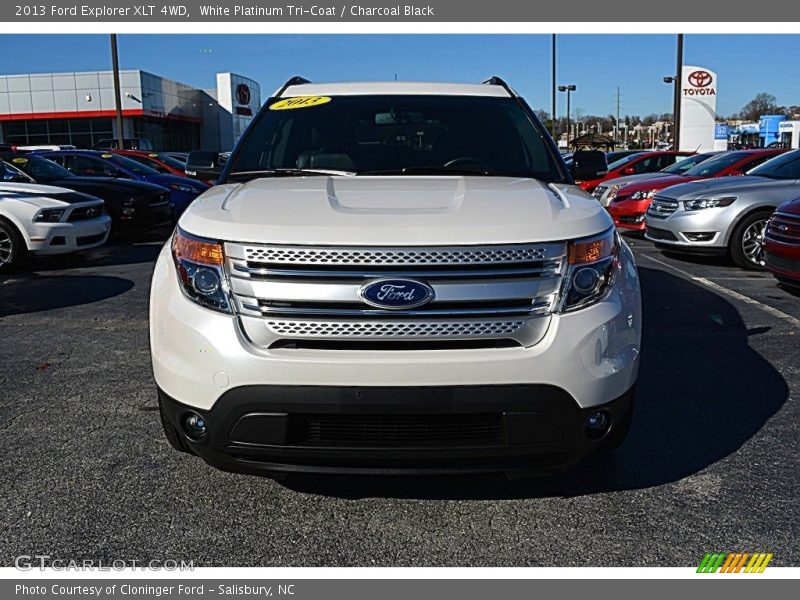 White Platinum Tri-Coat / Charcoal Black 2013 Ford Explorer XLT 4WD