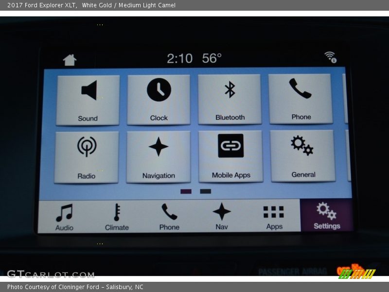 White Gold / Medium Light Camel 2017 Ford Explorer XLT