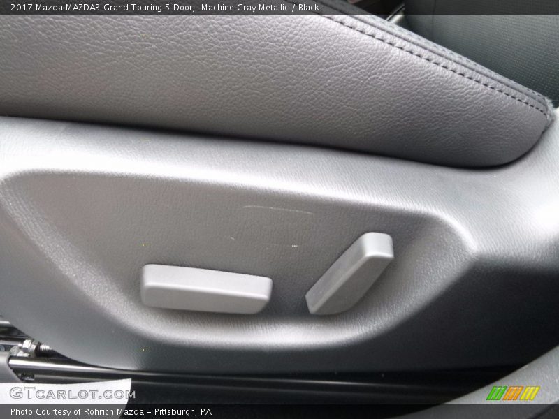 Machine Gray Metallic / Black 2017 Mazda MAZDA3 Grand Touring 5 Door