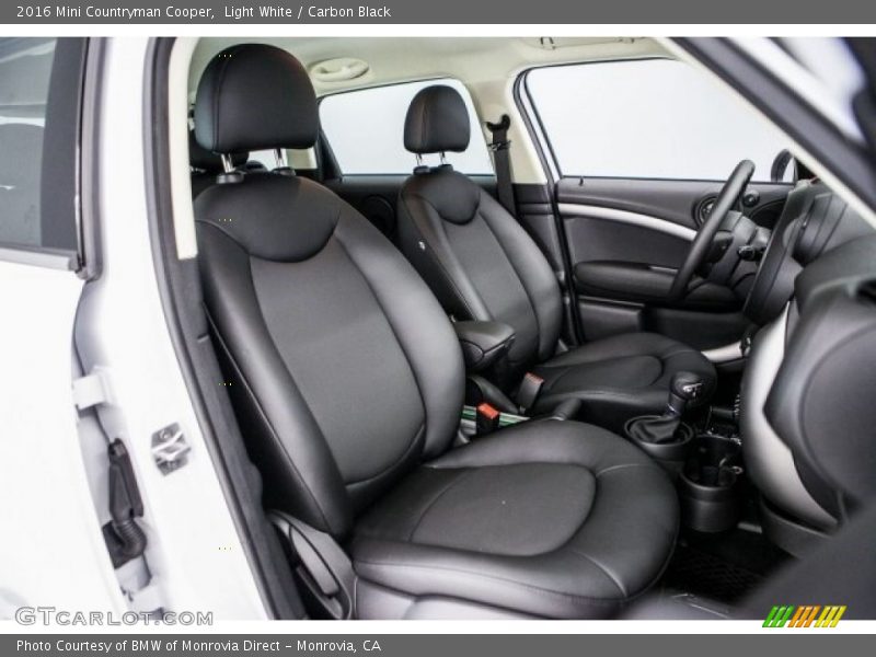 Light White / Carbon Black 2016 Mini Countryman Cooper