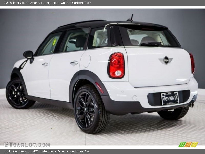 Light White / Carbon Black 2016 Mini Countryman Cooper