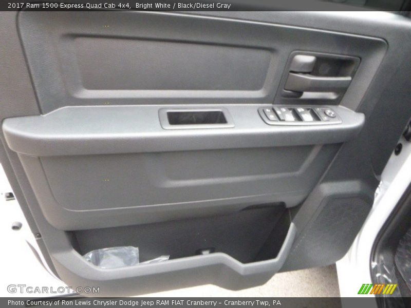 Bright White / Black/Diesel Gray 2017 Ram 1500 Express Quad Cab 4x4