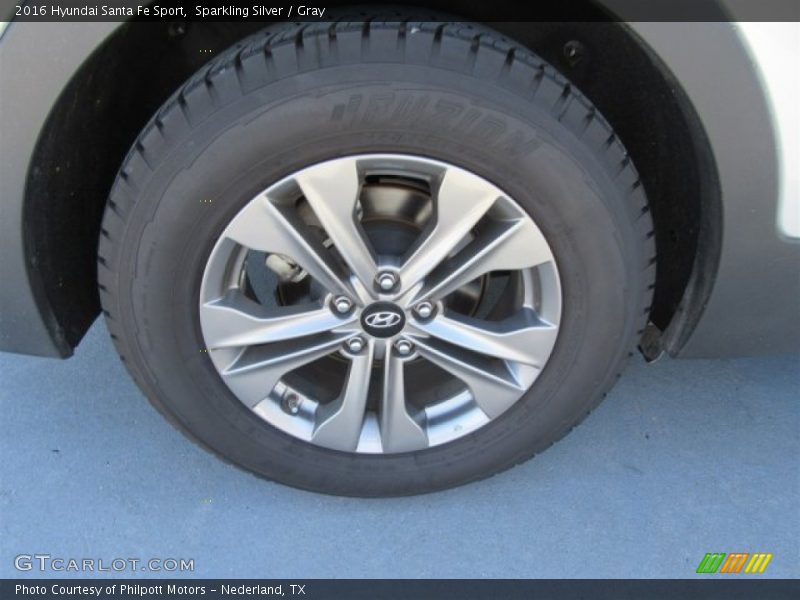 Sparkling Silver / Gray 2016 Hyundai Santa Fe Sport