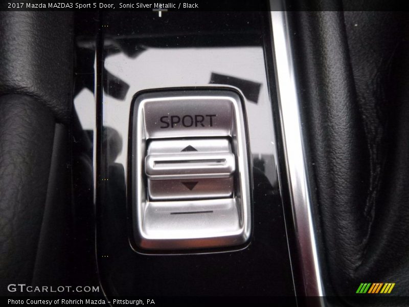 Sonic Silver Metallic / Black 2017 Mazda MAZDA3 Sport 5 Door