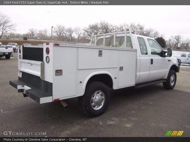 Oxford White / Medium Flint 2004 Ford F250 Super Duty XL SuperCab 4x4