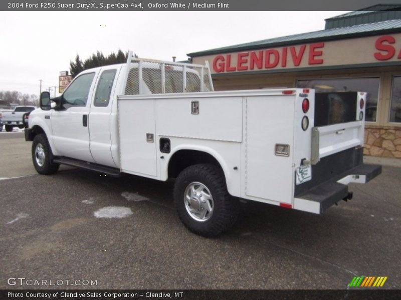 Oxford White / Medium Flint 2004 Ford F250 Super Duty XL SuperCab 4x4