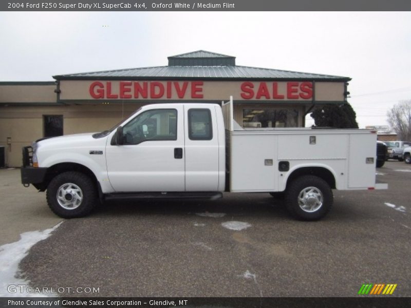 Oxford White / Medium Flint 2004 Ford F250 Super Duty XL SuperCab 4x4