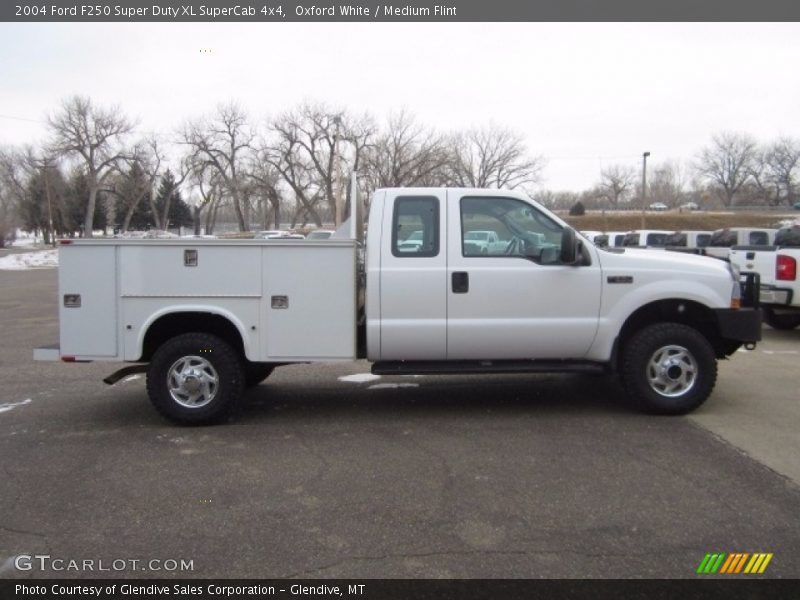 Oxford White / Medium Flint 2004 Ford F250 Super Duty XL SuperCab 4x4
