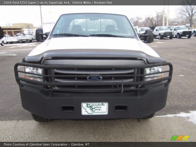 Oxford White / Medium Flint 2004 Ford F250 Super Duty XL SuperCab 4x4