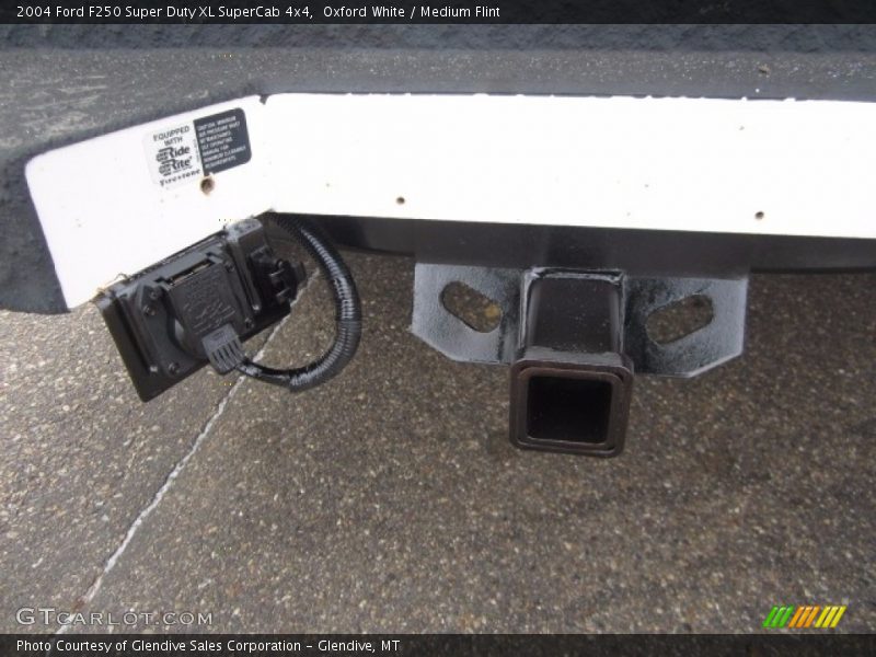 Oxford White / Medium Flint 2004 Ford F250 Super Duty XL SuperCab 4x4
