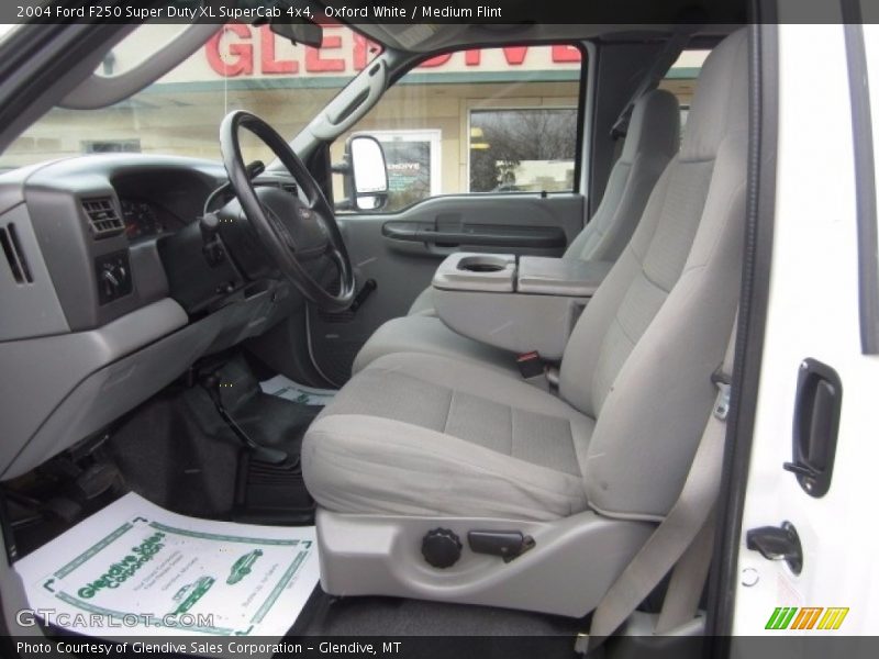 Oxford White / Medium Flint 2004 Ford F250 Super Duty XL SuperCab 4x4