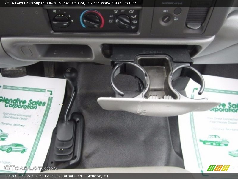Oxford White / Medium Flint 2004 Ford F250 Super Duty XL SuperCab 4x4