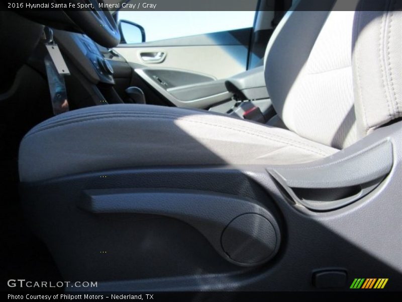 Mineral Gray / Gray 2016 Hyundai Santa Fe Sport