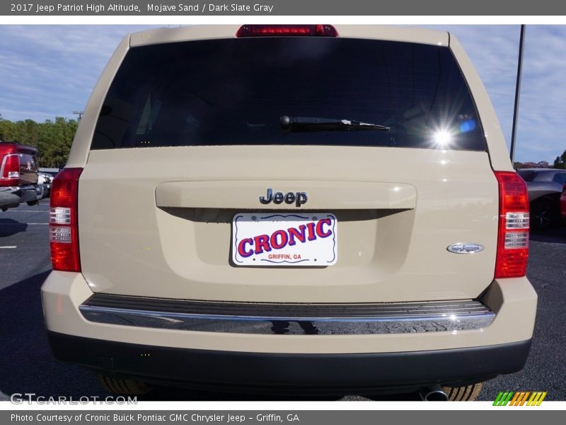 Mojave Sand / Dark Slate Gray 2017 Jeep Patriot High Altitude
