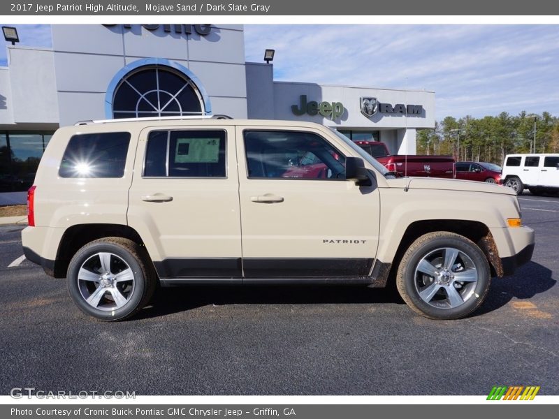 Mojave Sand / Dark Slate Gray 2017 Jeep Patriot High Altitude