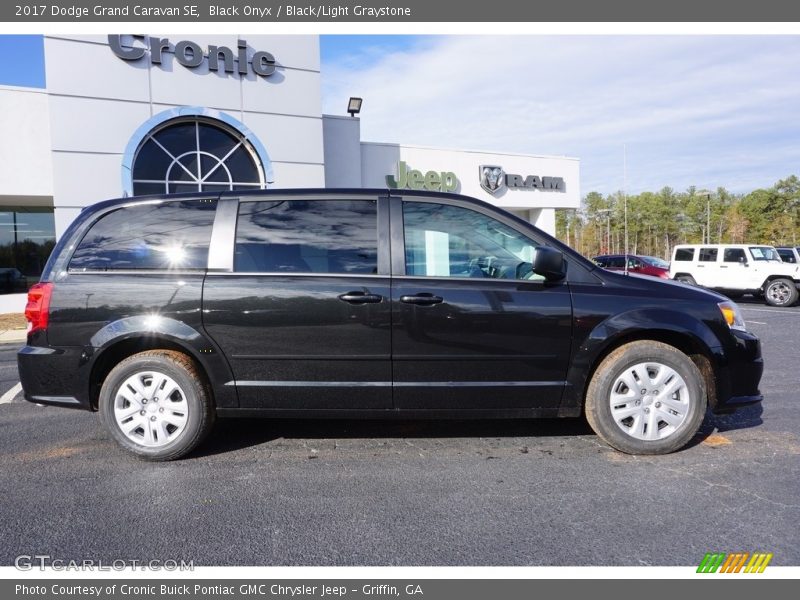 Black Onyx / Black/Light Graystone 2017 Dodge Grand Caravan SE