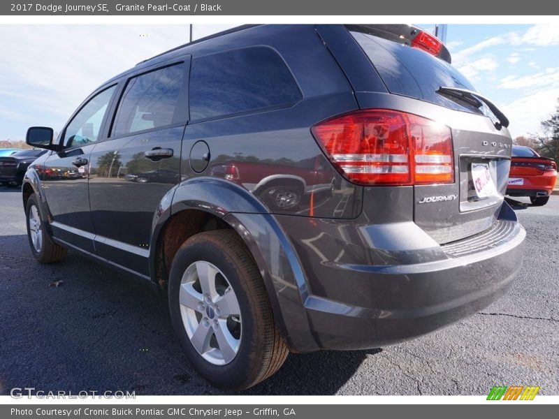 Granite Pearl-Coat / Black 2017 Dodge Journey SE
