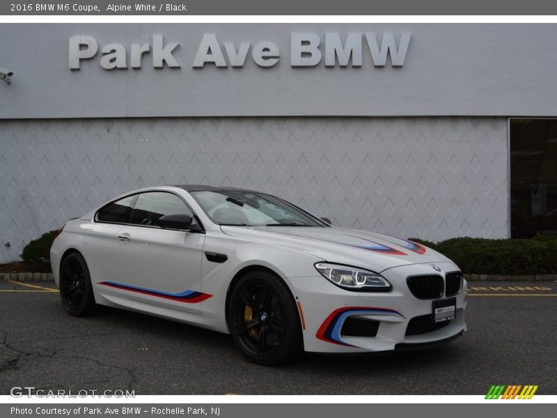 Alpine White / Black 2016 BMW M6 Coupe