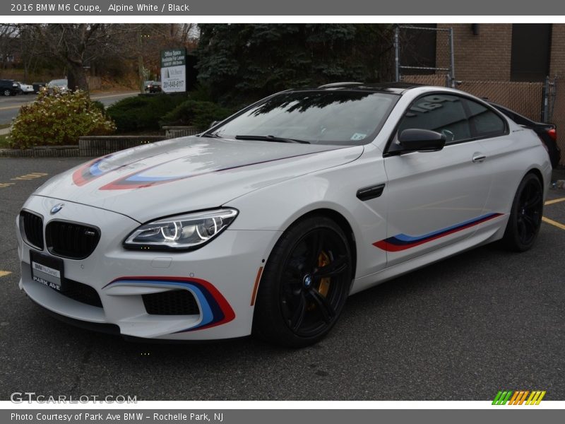 Front 3/4 View of 2016 M6 Coupe