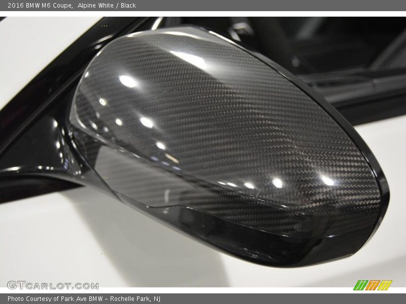 Alpine White / Black 2016 BMW M6 Coupe
