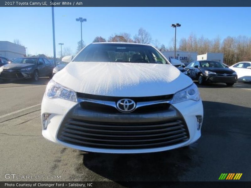 Super White / Ash 2017 Toyota Camry LE