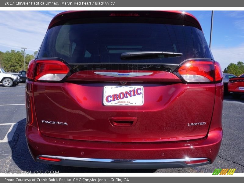 Velvet Red Pearl / Black/Alloy 2017 Chrysler Pacifica Limited