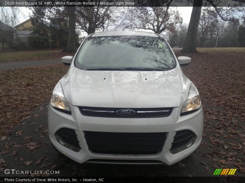 White Platinum Metallic / Medium Light Stone 2016 Ford Escape SE 4WD