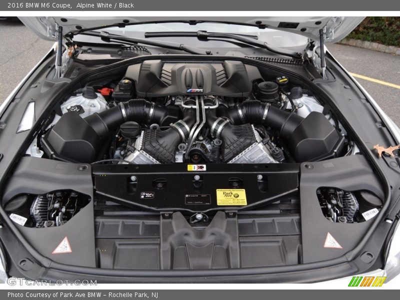  2016 M6 Coupe Engine - 4.4 Liter M TwinPower Turbocharged DI DOHC 32-Valve VVT V8