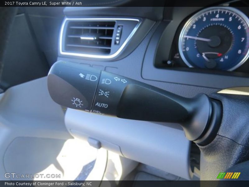 Super White / Ash 2017 Toyota Camry LE