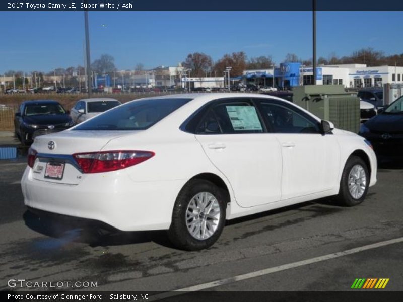 Super White / Ash 2017 Toyota Camry LE