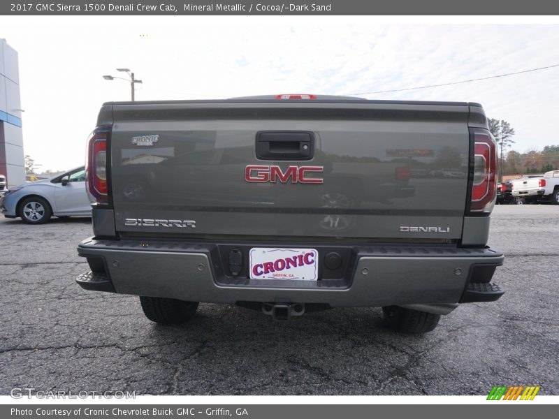 Mineral Metallic / Cocoa/­Dark Sand 2017 GMC Sierra 1500 Denali Crew Cab