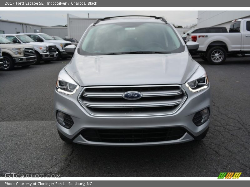 Ingot Silver / Charcoal Black 2017 Ford Escape SE