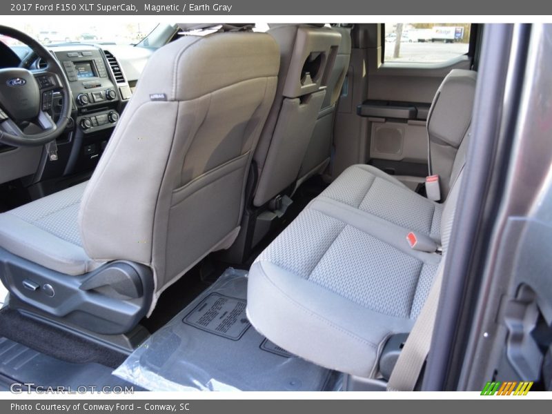 Magnetic / Earth Gray 2017 Ford F150 XLT SuperCab