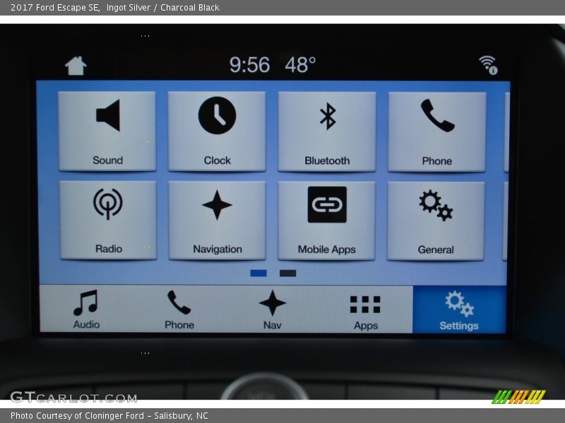 Ingot Silver / Charcoal Black 2017 Ford Escape SE