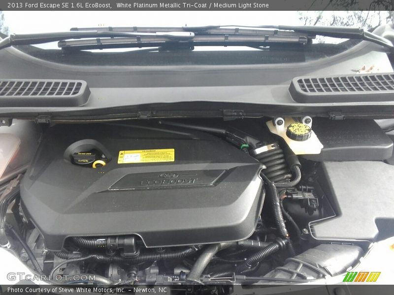White Platinum Metallic Tri-Coat / Medium Light Stone 2013 Ford Escape SE 1.6L EcoBoost