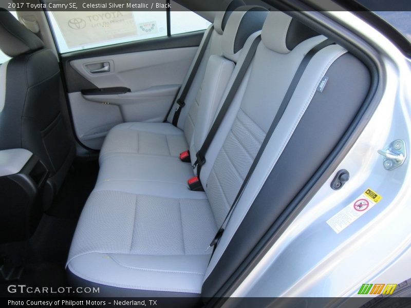 Celestial Silver Metallic / Black 2017 Toyota Camry SE