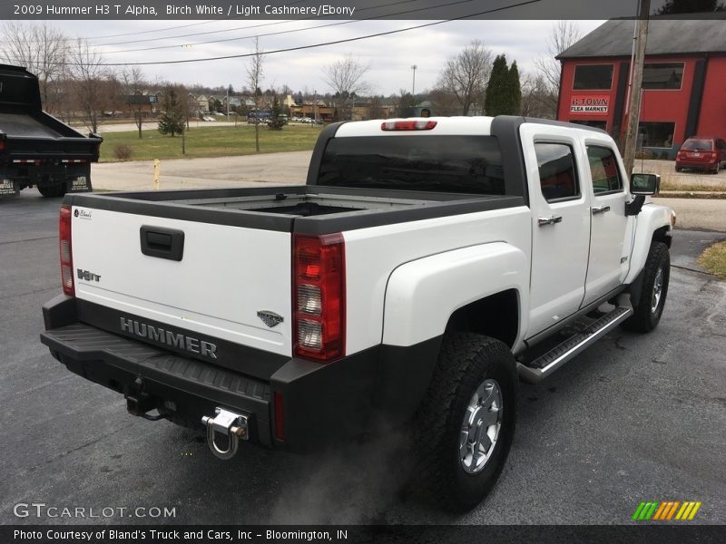 Birch White / Light Cashmere/Ebony 2009 Hummer H3 T Alpha