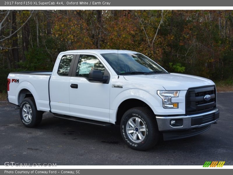 Front 3/4 View of 2017 F150 XL SuperCab 4x4