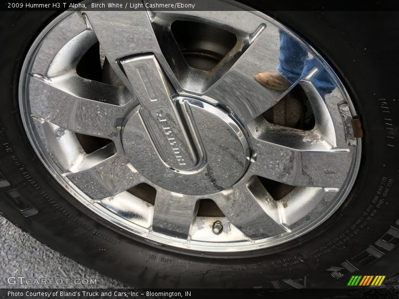 Birch White / Light Cashmere/Ebony 2009 Hummer H3 T Alpha