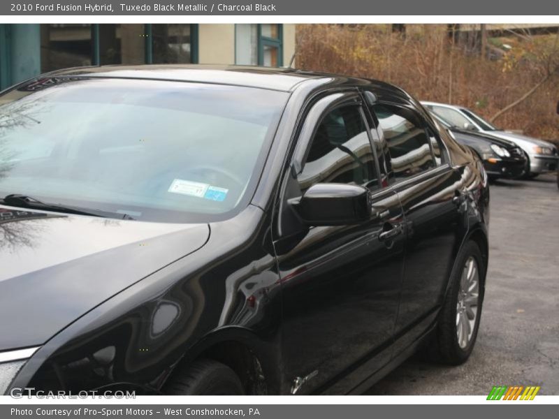 Tuxedo Black Metallic / Charcoal Black 2010 Ford Fusion Hybrid