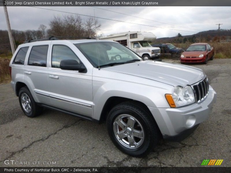 Bright Silver Metallic / Dark Khaki/Light Graystone 2006 Jeep Grand Cherokee Limited 4x4