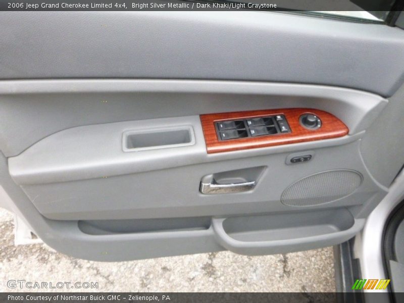 Bright Silver Metallic / Dark Khaki/Light Graystone 2006 Jeep Grand Cherokee Limited 4x4