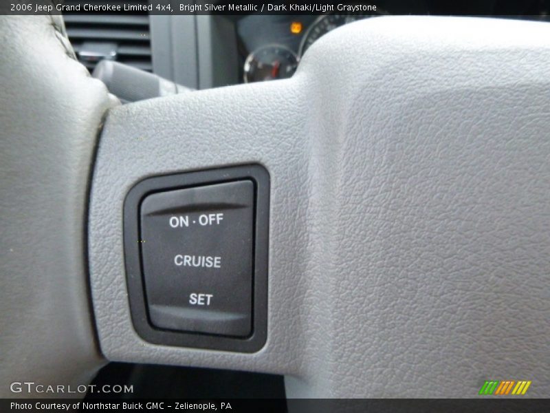 Bright Silver Metallic / Dark Khaki/Light Graystone 2006 Jeep Grand Cherokee Limited 4x4