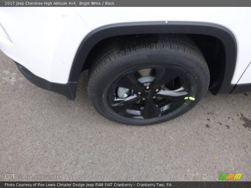 Bright White / Black 2017 Jeep Cherokee High Altitude 4x4